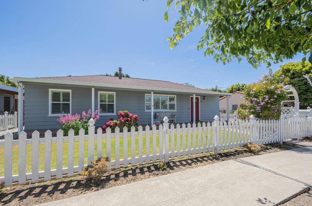Salinas, CA 93901,106 San Juan DR
