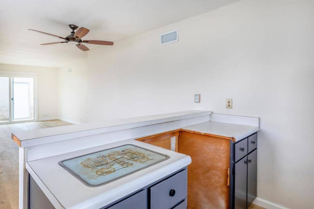 Union City, CA 94587,32200 Atlas WAY