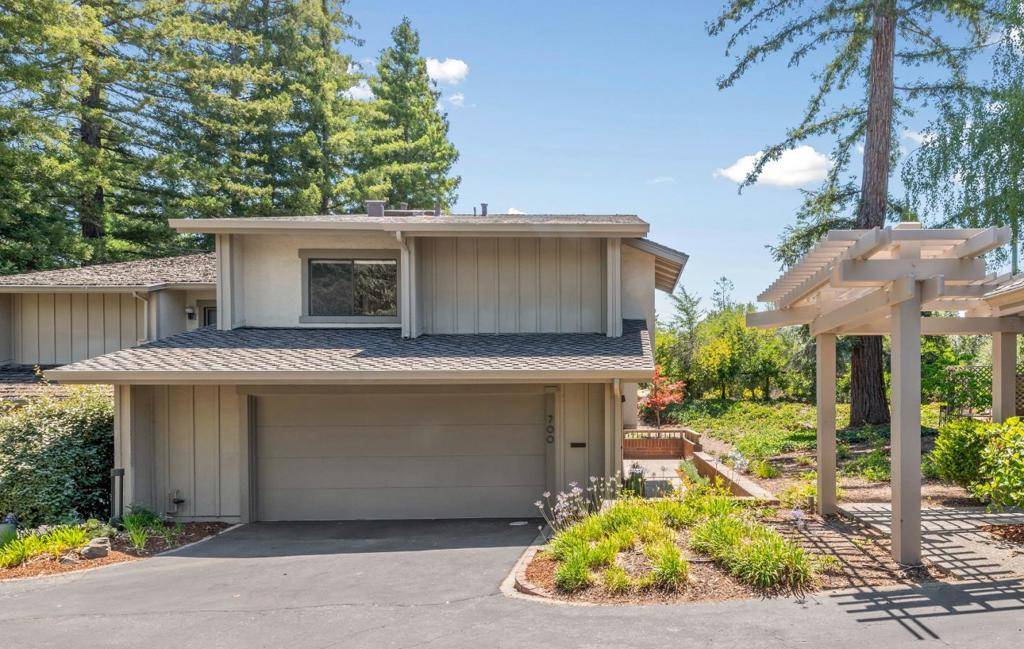 Menlo Park, CA 94025,700 Sand Hill CIR