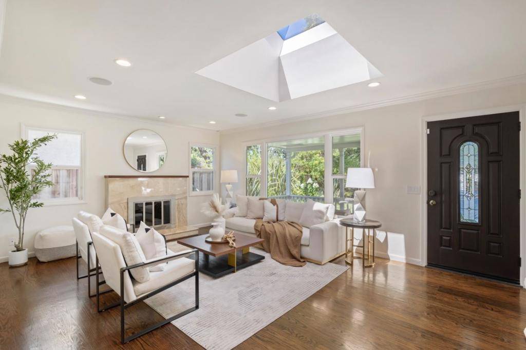Menlo Park, CA 94025,510 8th AVE