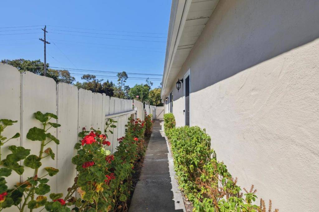 Palo Alto, CA 94306,3271 Alma ST