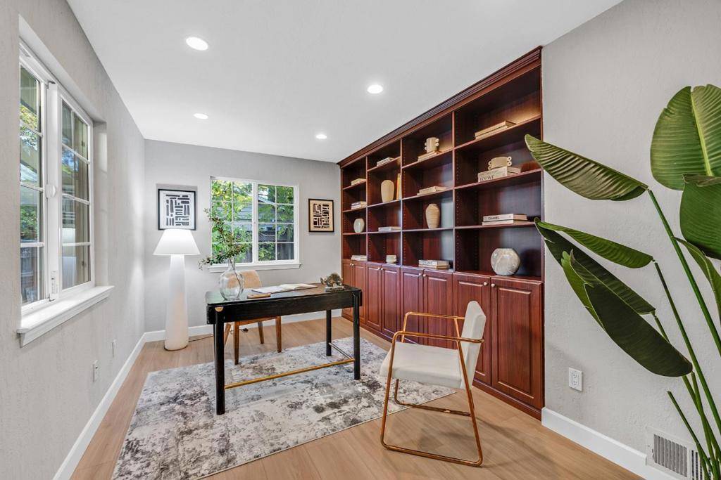 Cupertino, CA 95014,22562 Alcalde RD