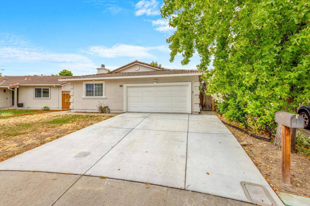 Newark, CA 94560,6084 Amador PL