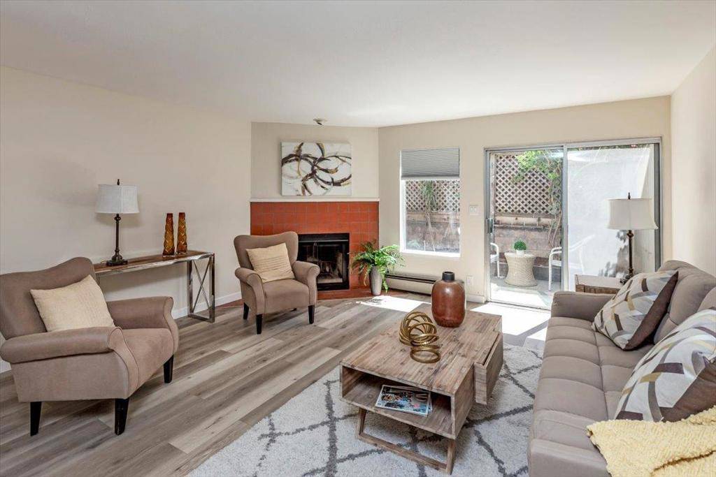 Menlo Park, CA 94025,165 E Okeefe ST #17