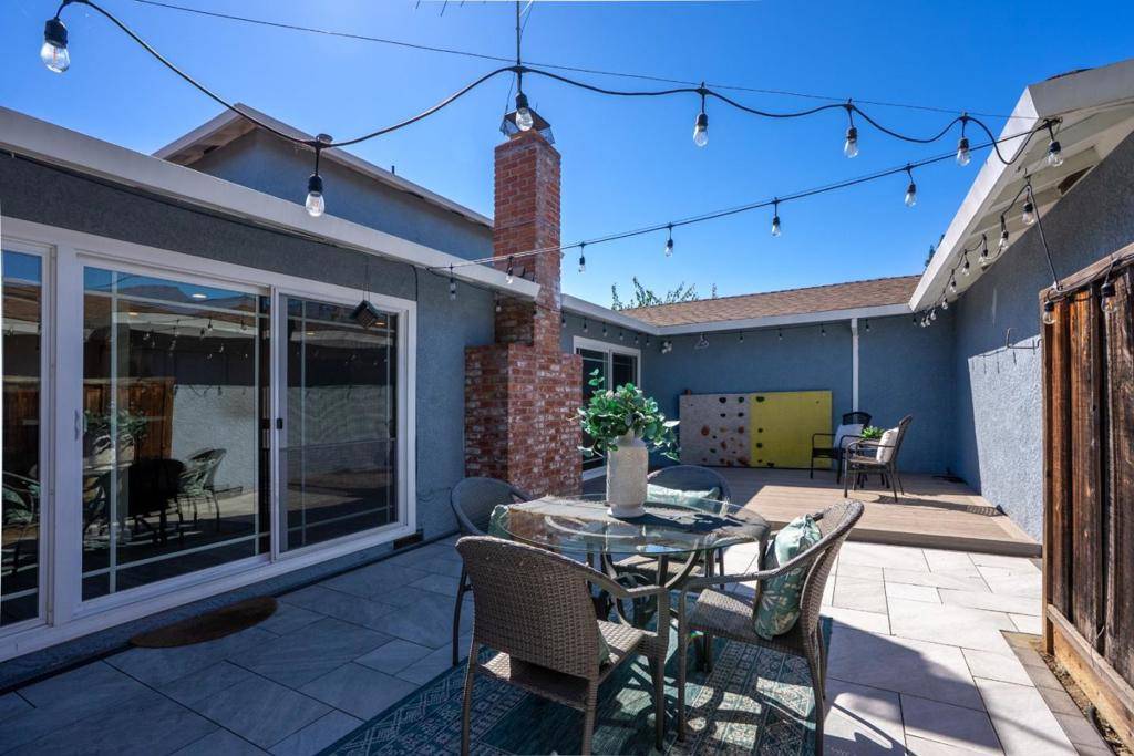 Mountain View, CA 94041,3032 Church ST