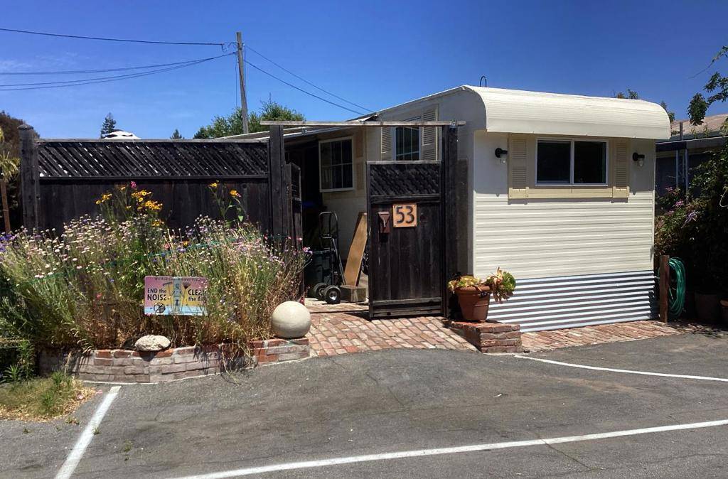 Santa Cruz, CA 95060,2120 N Pacific AVE