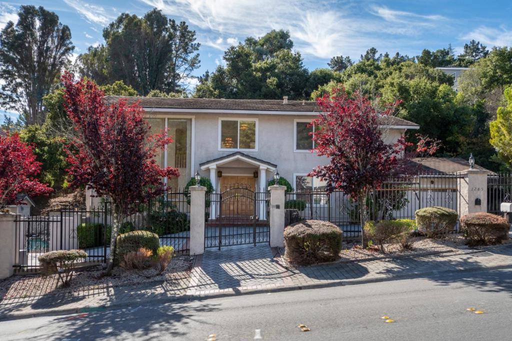Hillsborough, CA 94010,1285 Tartan Trail RD
