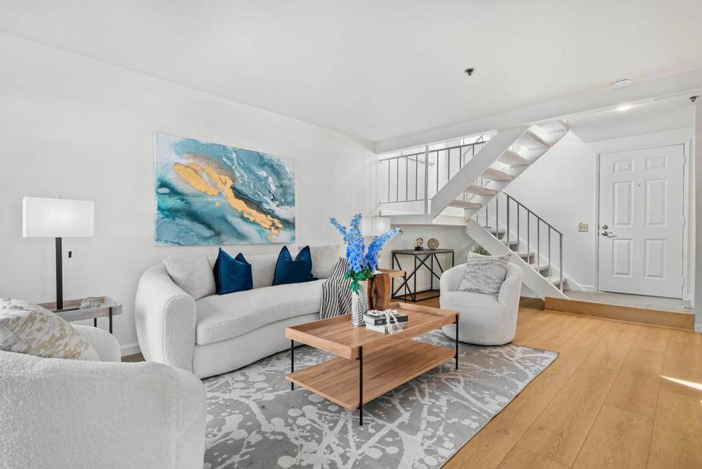 Mountain View, CA 94041,181 Centre ST #29