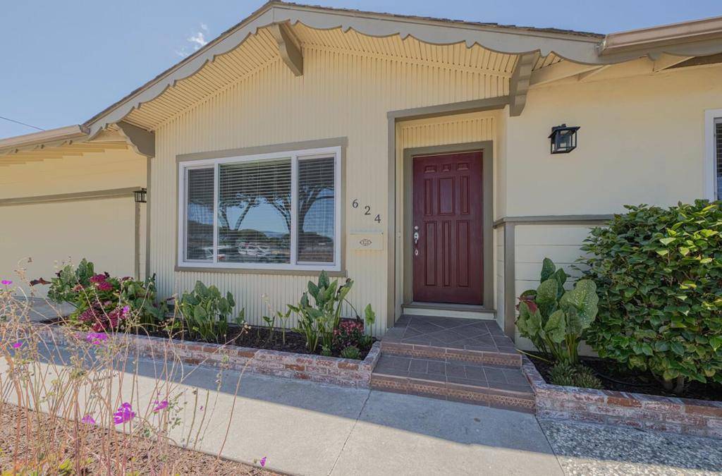 Salinas, CA 93901,624 Hartnell ST