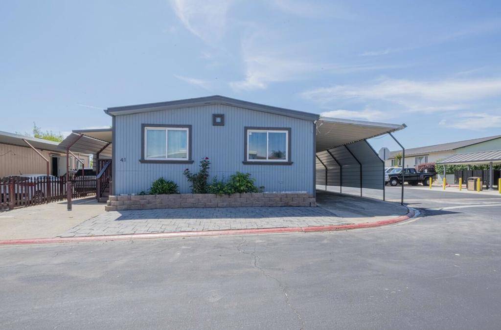 Salinas, CA 93906,255 E Bolivar ST