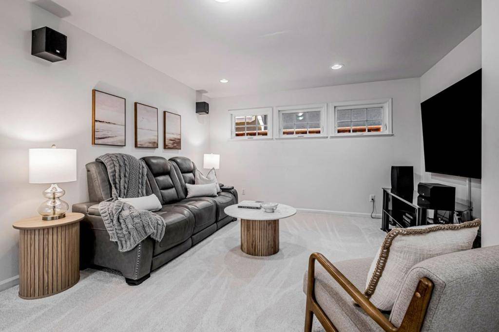 Capitola, CA 95010,1740 47th AVE