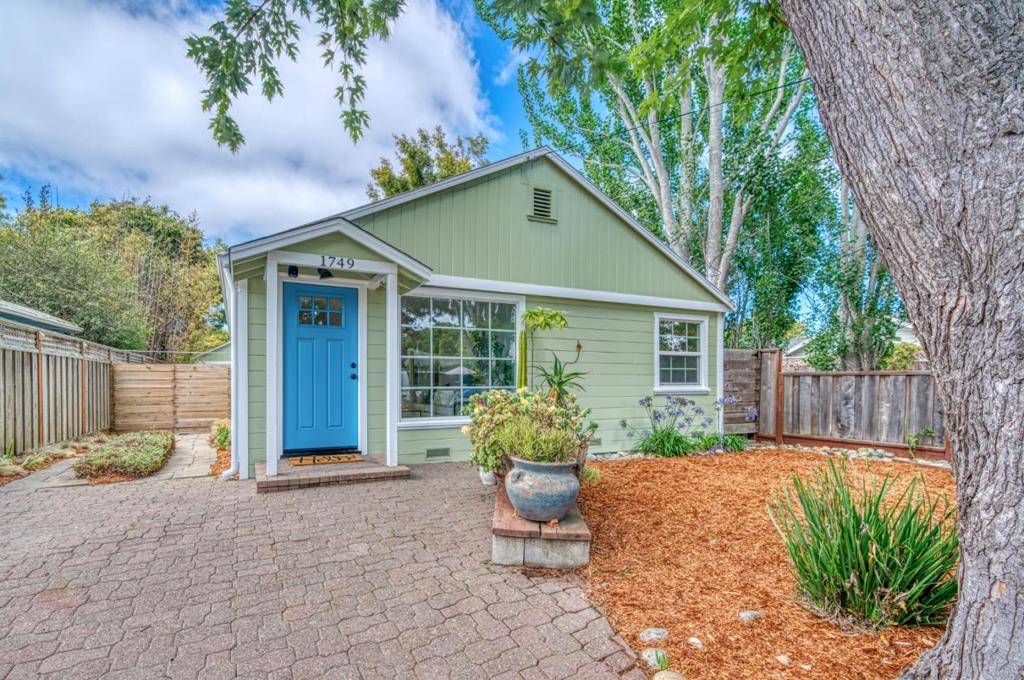Capitola, CA 95010,1749 43rd AVE