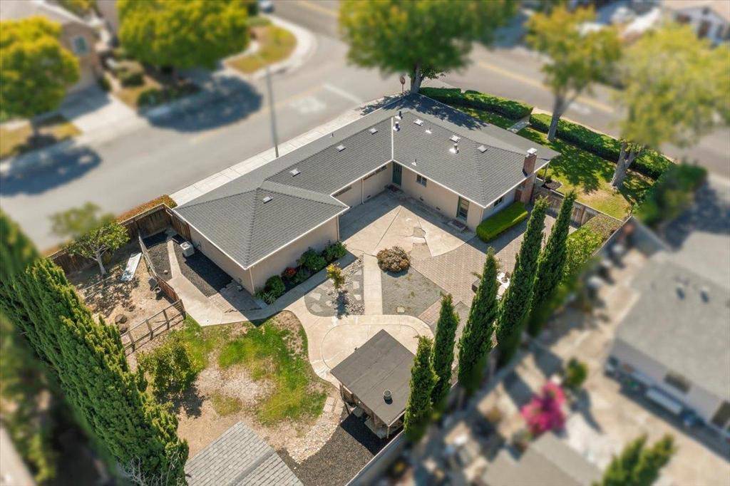 Sunnyvale, CA 94087,543 Crawford DR