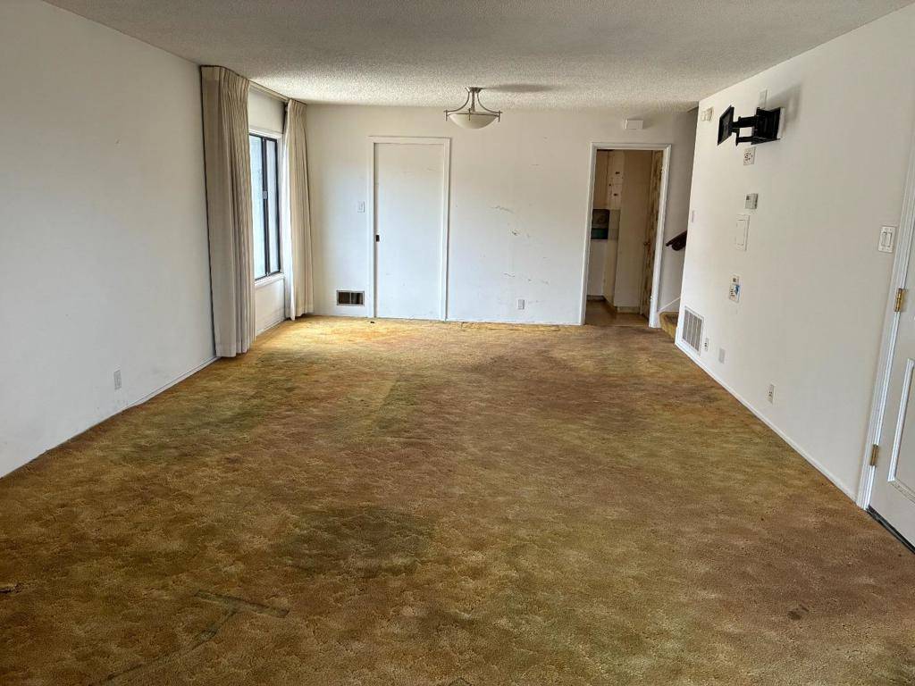 South San Francisco, CA 94080,400 Zamora DR