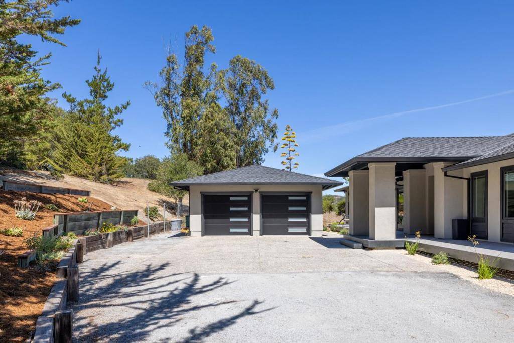 Salinas, CA 93908,89 Robley RD