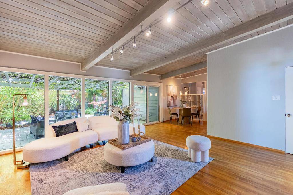 Sunnyvale, CA 94085,582 Morse AVE