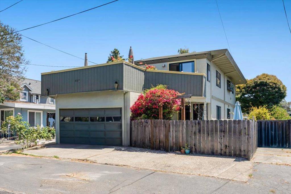 Capitola, CA 95010,522 Oak DR