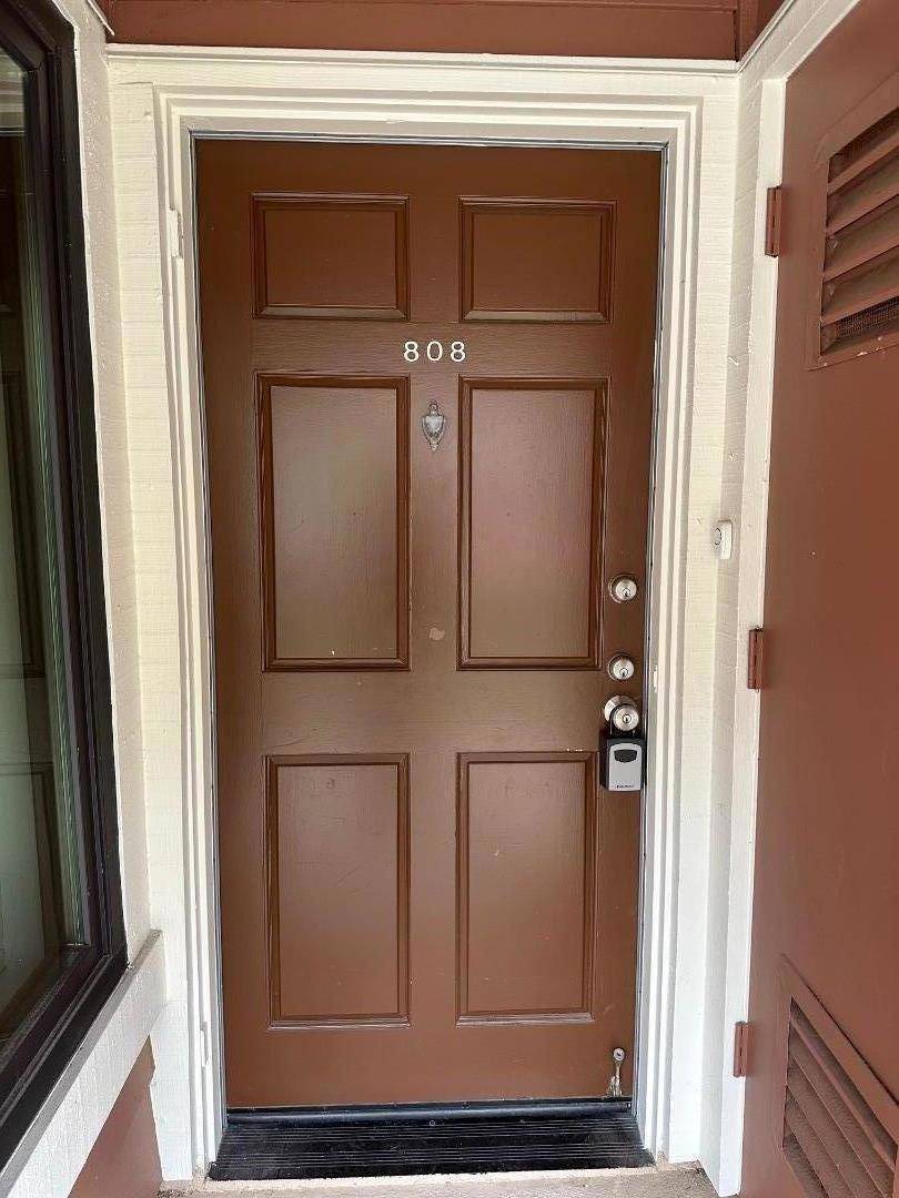 San Francisco, CA 94134,808 Red Leaf CT