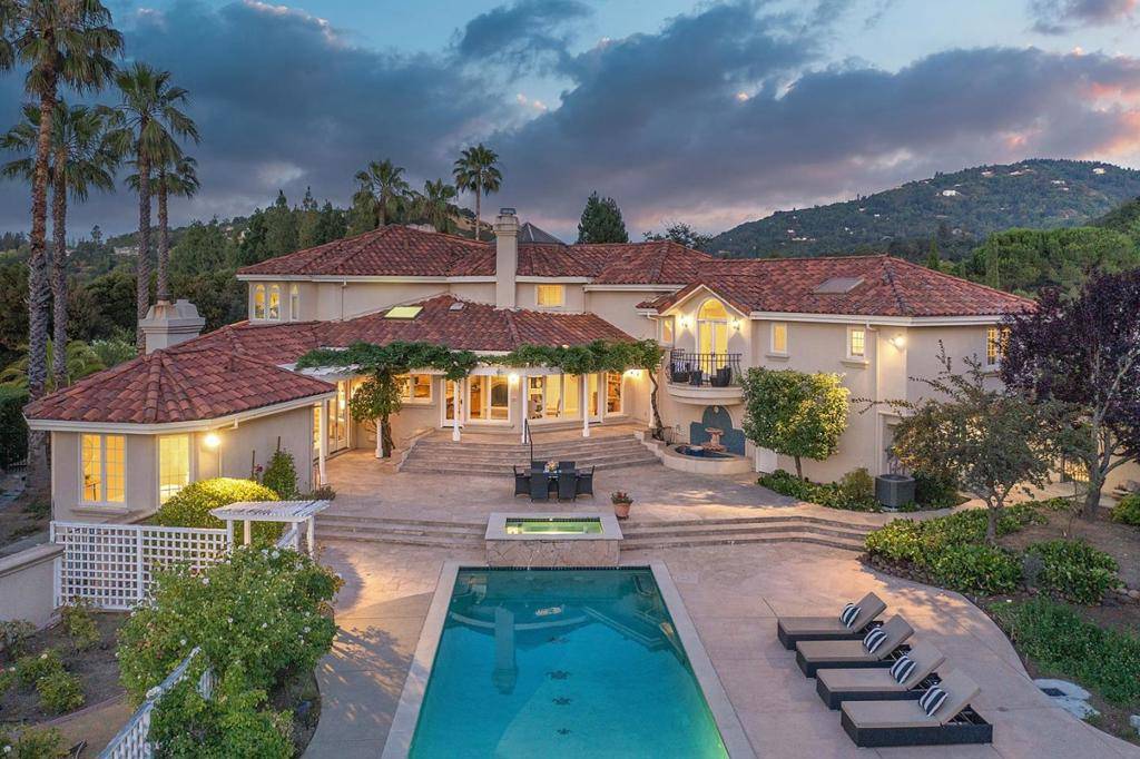 Saratoga, CA 95070,13977 Albar CT