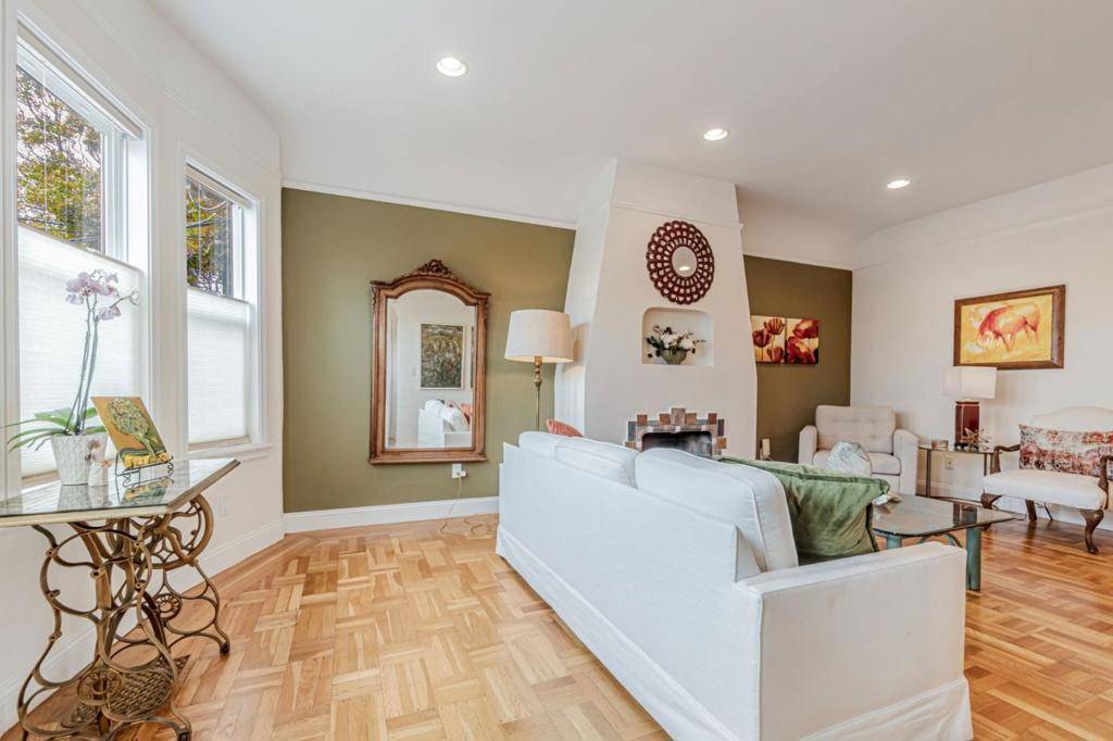 Daly City, CA 94014,196 W Moltke ST