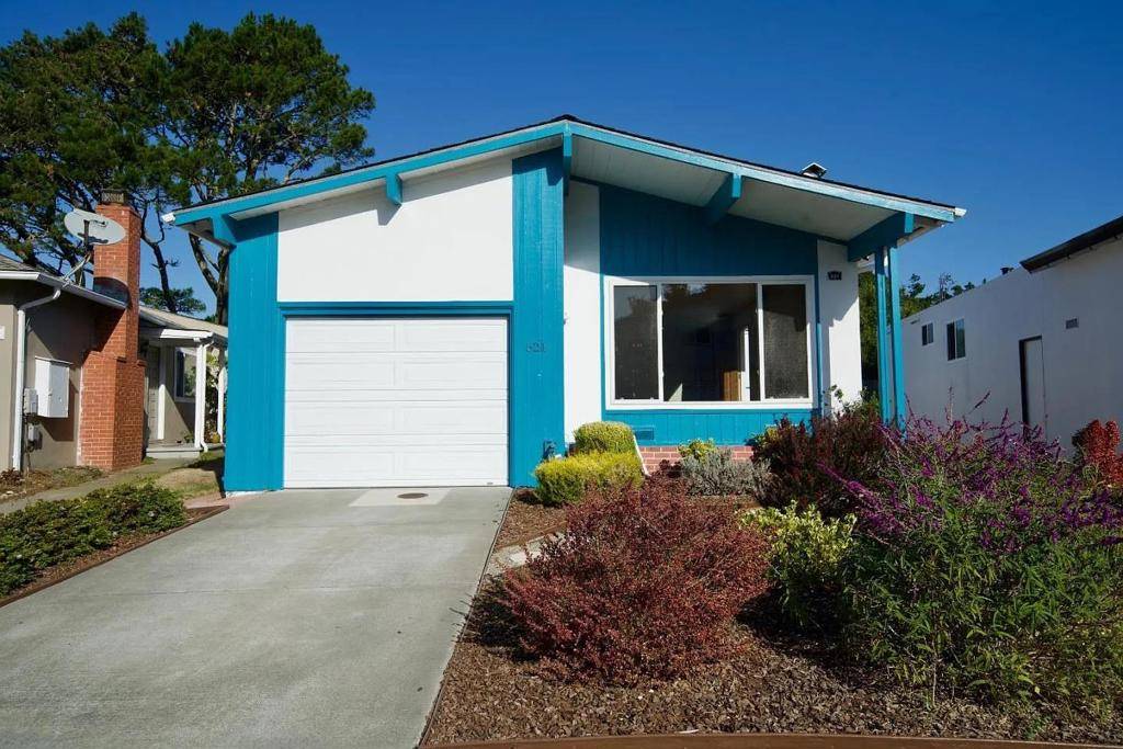 Pacifica, CA 94044,621 Forest Lake DR