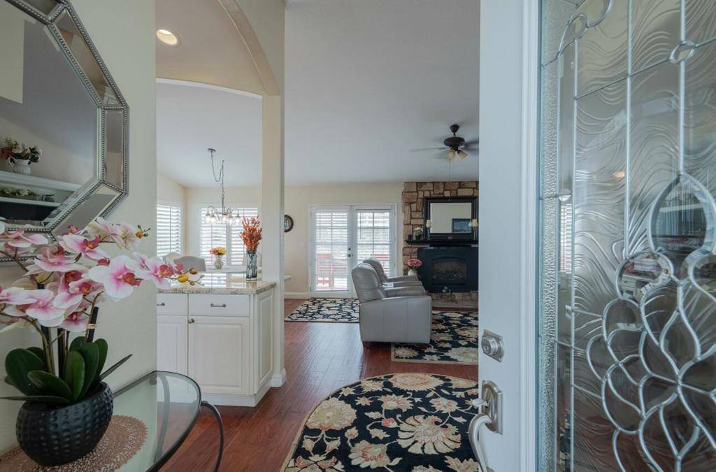 Salinas, CA 93907,9891 Equestrian PL