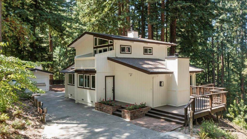 Los Gatos, CA 95033,230 Burrell CT