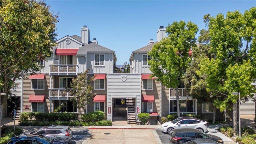 Sunnyvale, CA 94085,250 Santa Fe TER #209