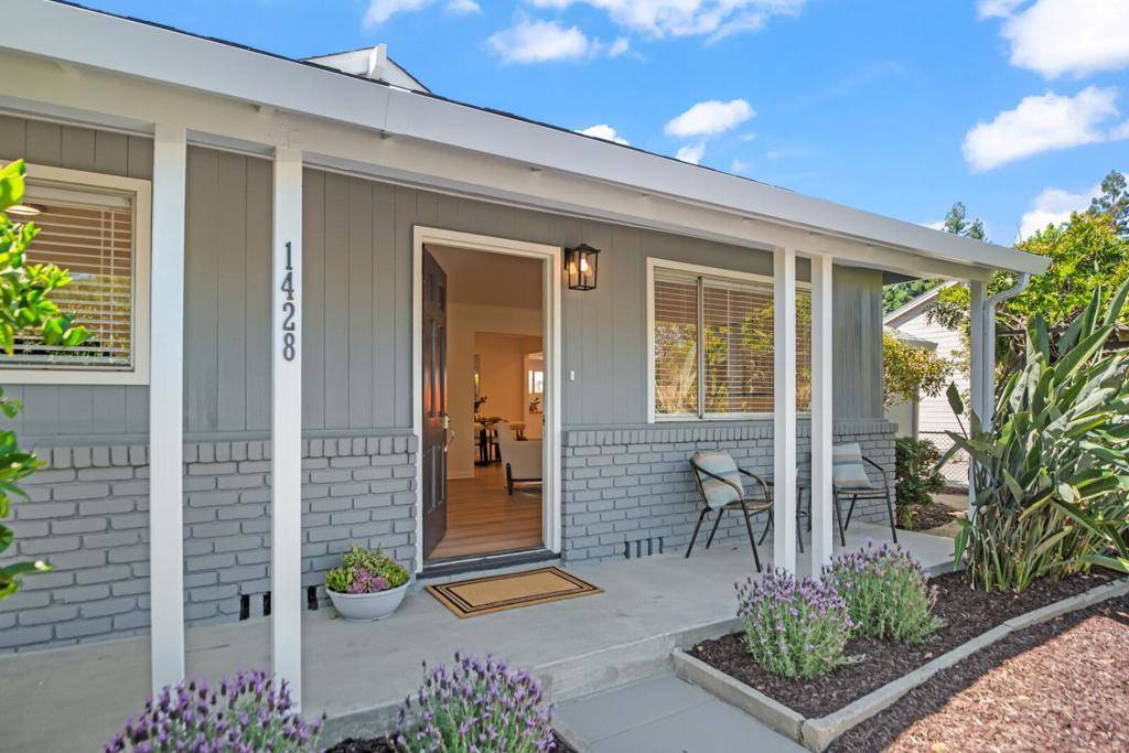 Redwood City, CA 94061,1428 Redwood AVE