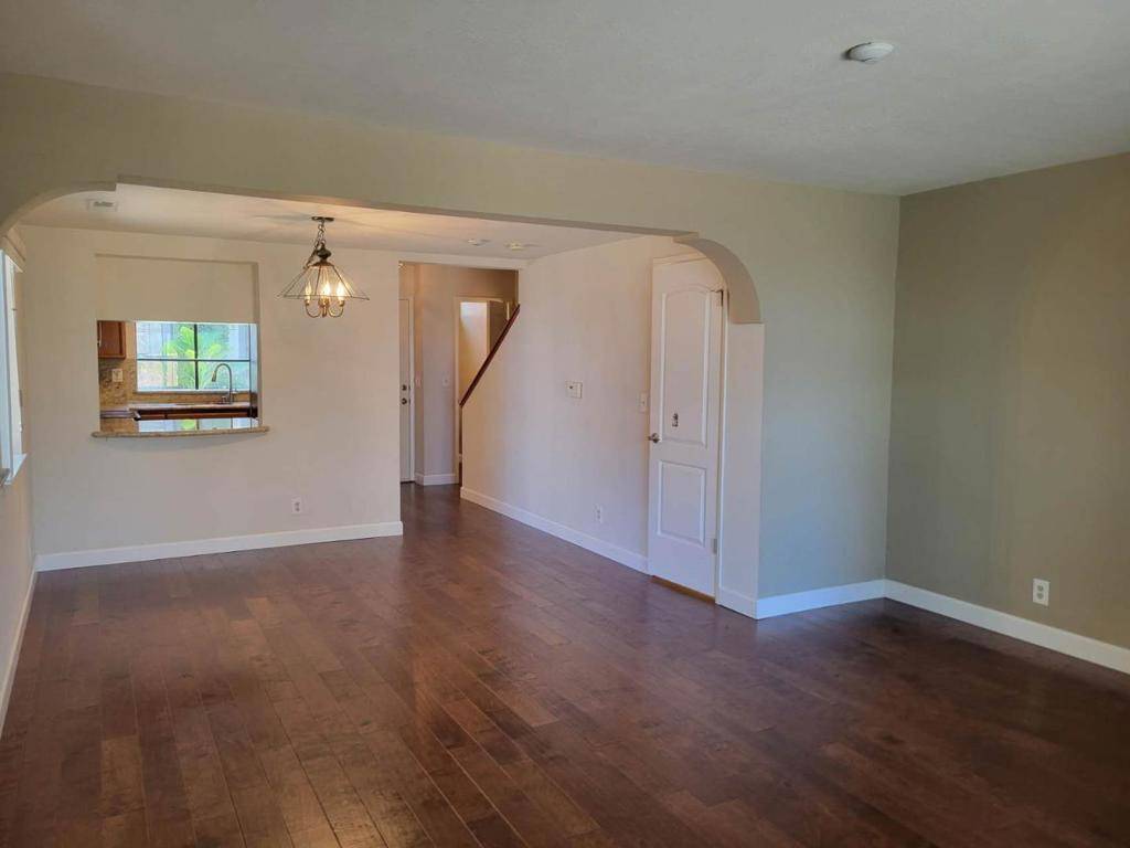Newark, CA 94560,6125 Thornton AVE #A