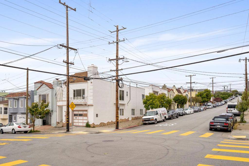 San Francisco, CA 94112,745 Brazil AVE