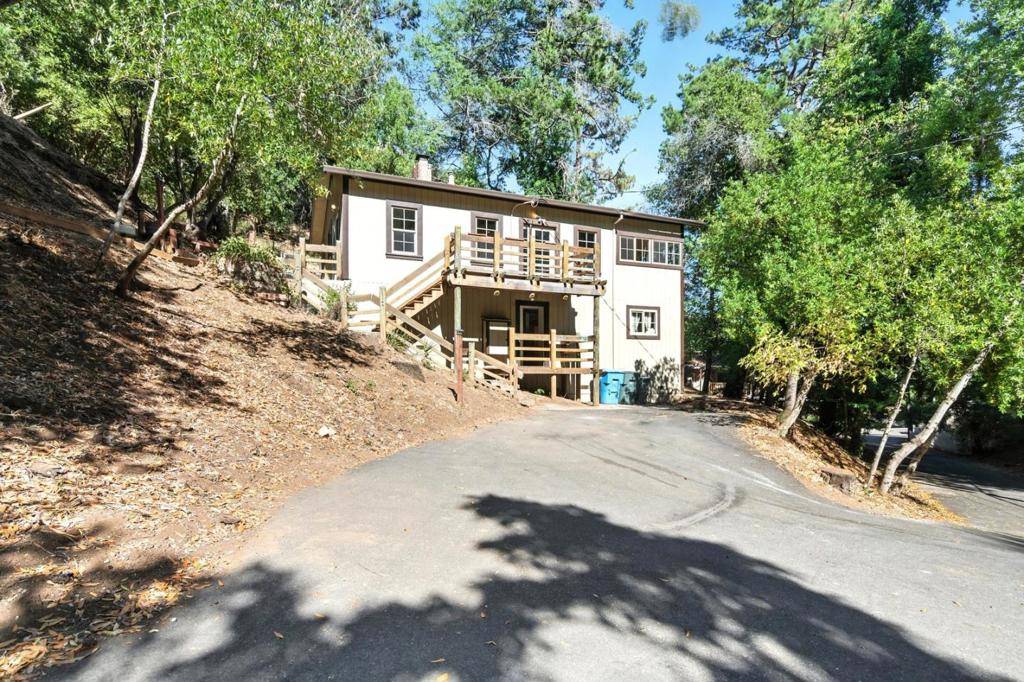 Los Altos Hills, CA 94022,27586 Moody RD