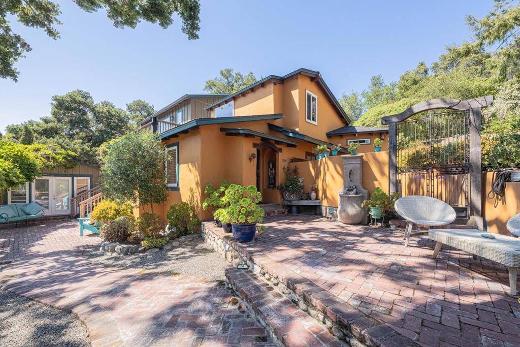 Carmel Valley, CA 93923,8543 Carmel Valley RD