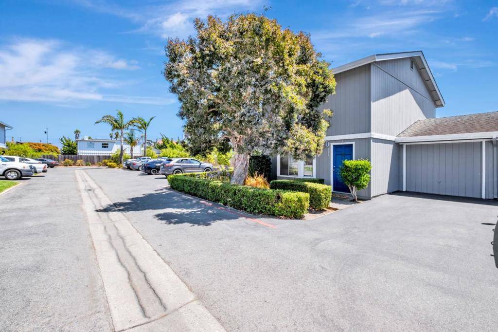 Santa Cruz, CA 95062,3975 Bramble LN #C