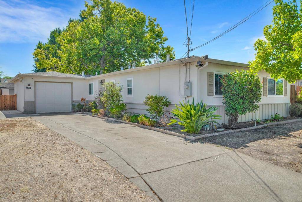 Antioch, CA 94509,1909 Crestwood DR