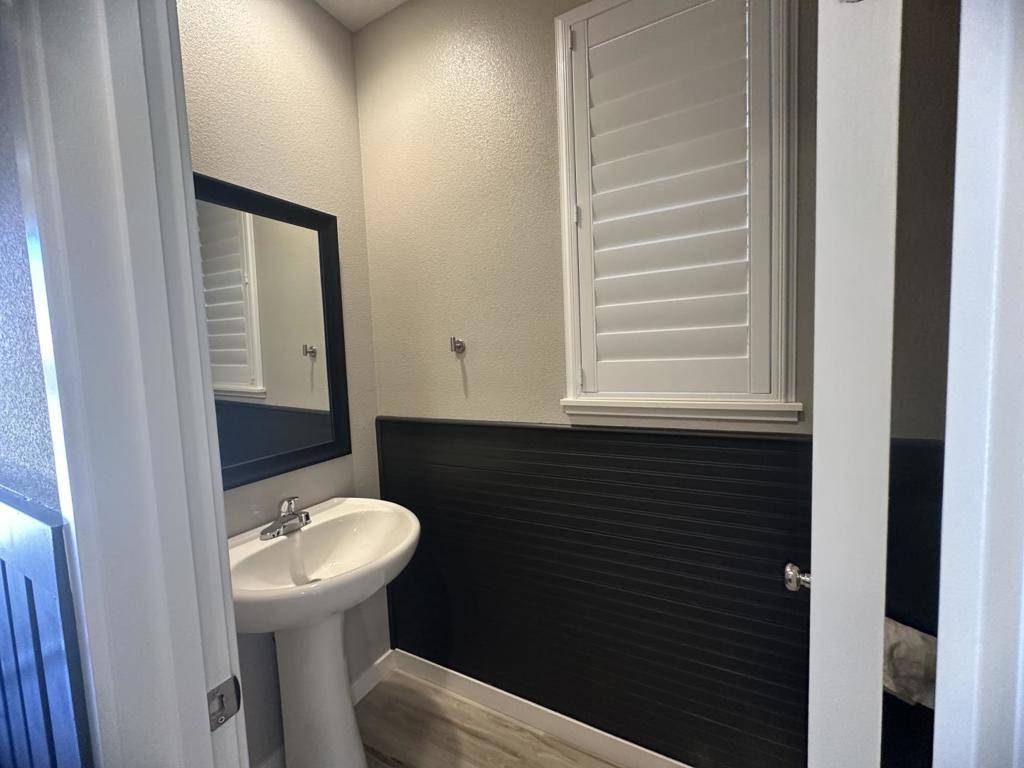 Hollister, CA 95023,515 Shearwater ST
