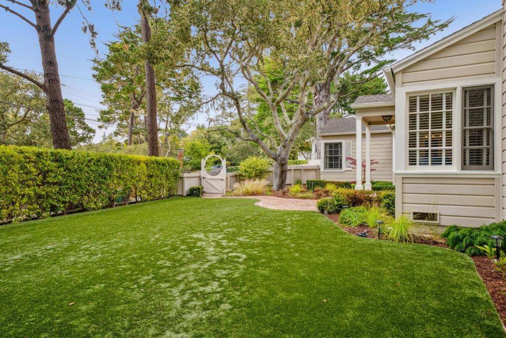 Carmel, CA 93923,24587 Castro LN