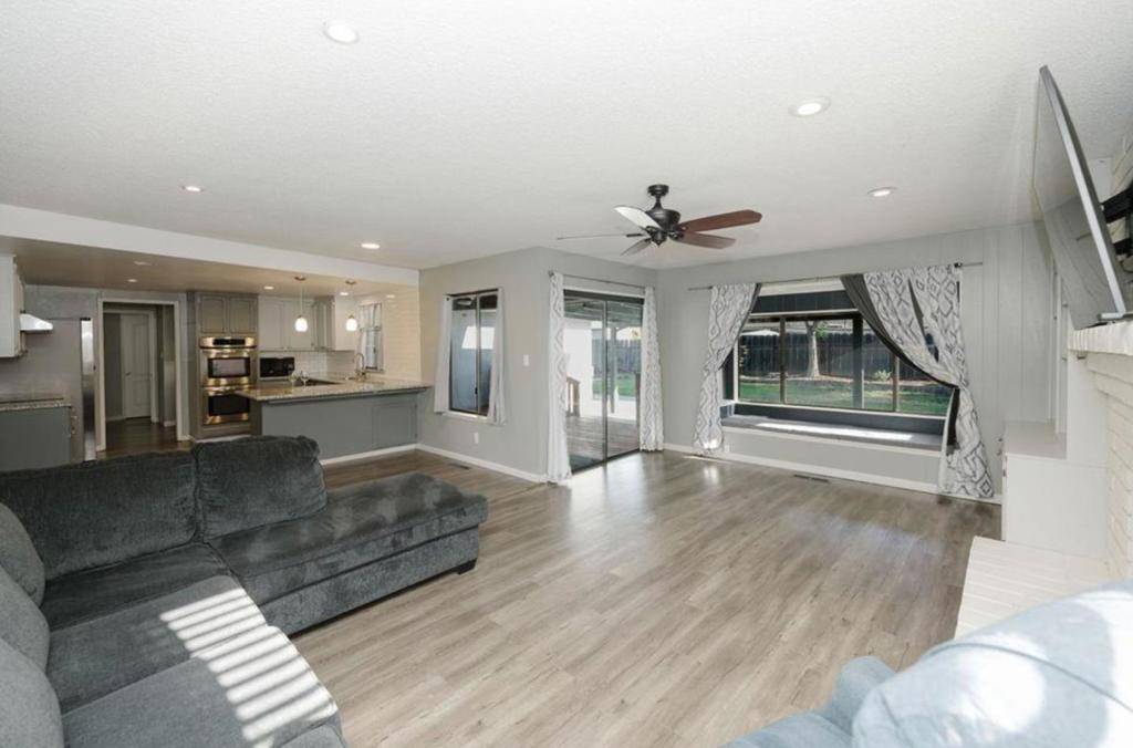 Fresno, CA 93711,1086 W Fremont AVE