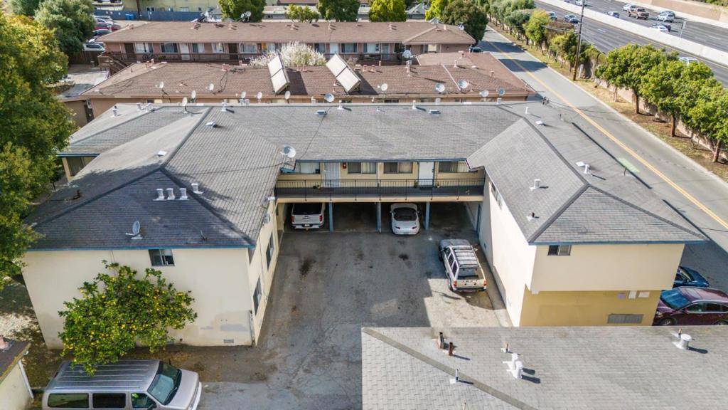 East Palo Alto, CA 94303,1846 W Bayshore RD