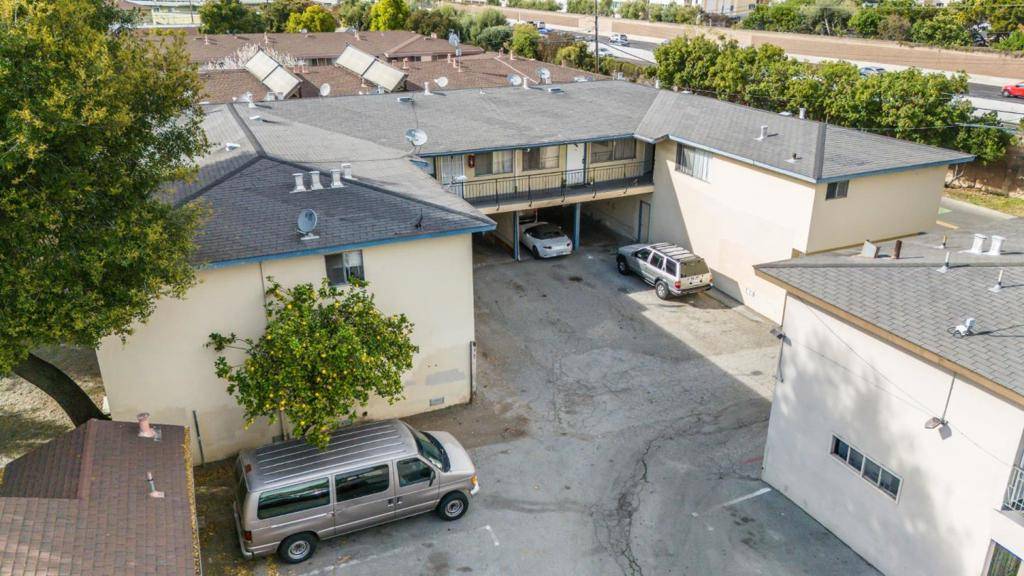 East Palo Alto, CA 94303,1846 W Bayshore RD