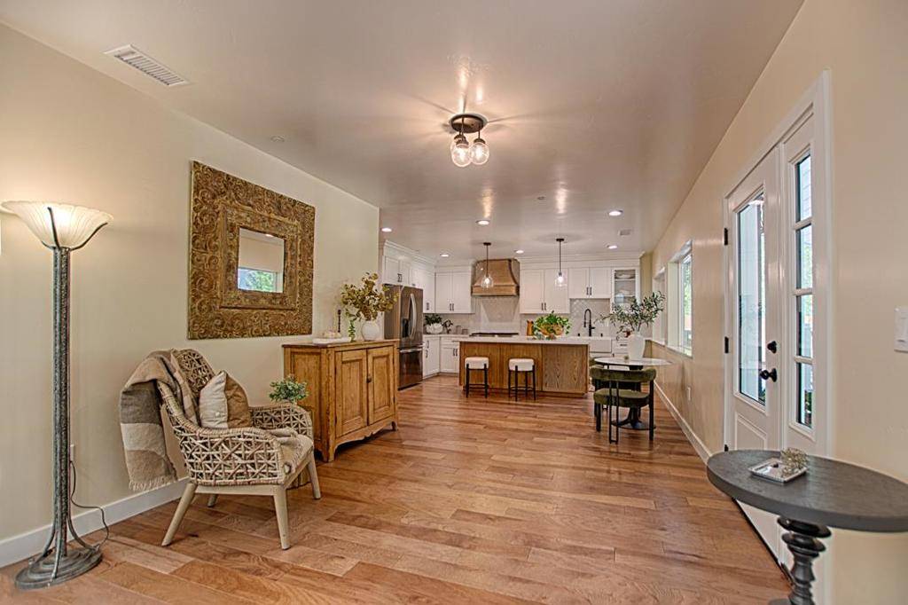 Boulder Creek, CA 95006,341 Lake DR