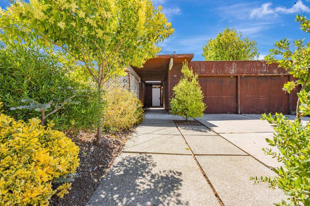 San Mateo, CA 94402,30 White Plains CT