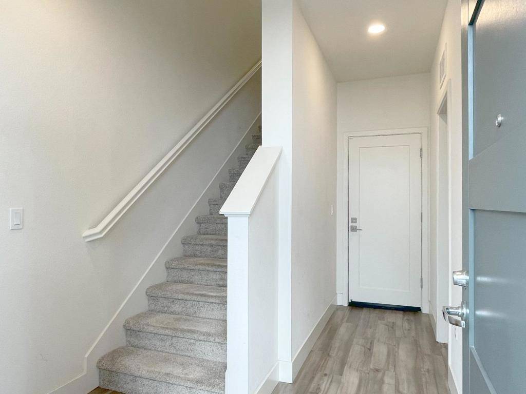 Newark, CA 94560,9600 Seawind WAY