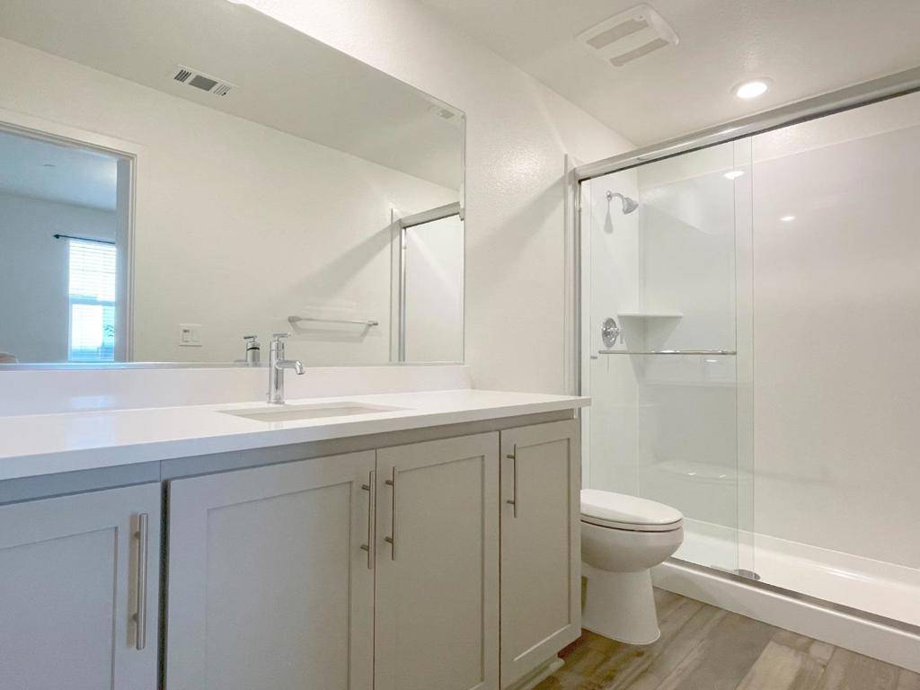 Newark, CA 94560,9600 Seawind WAY
