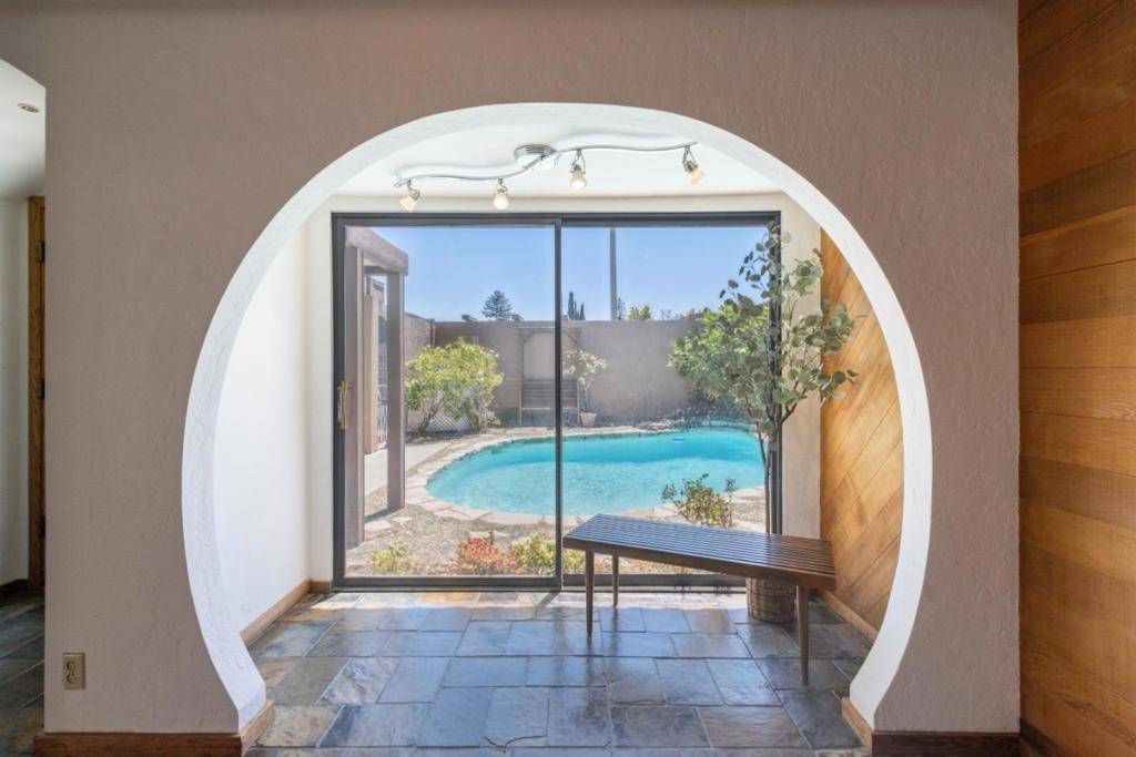 Sunnyvale, CA 94087,509 Crater Lake CT