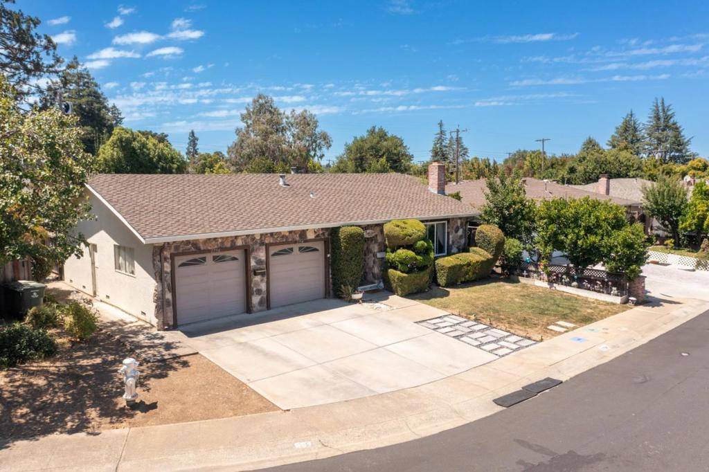 Mountain View, CA 94040,17541756 Plaza CT