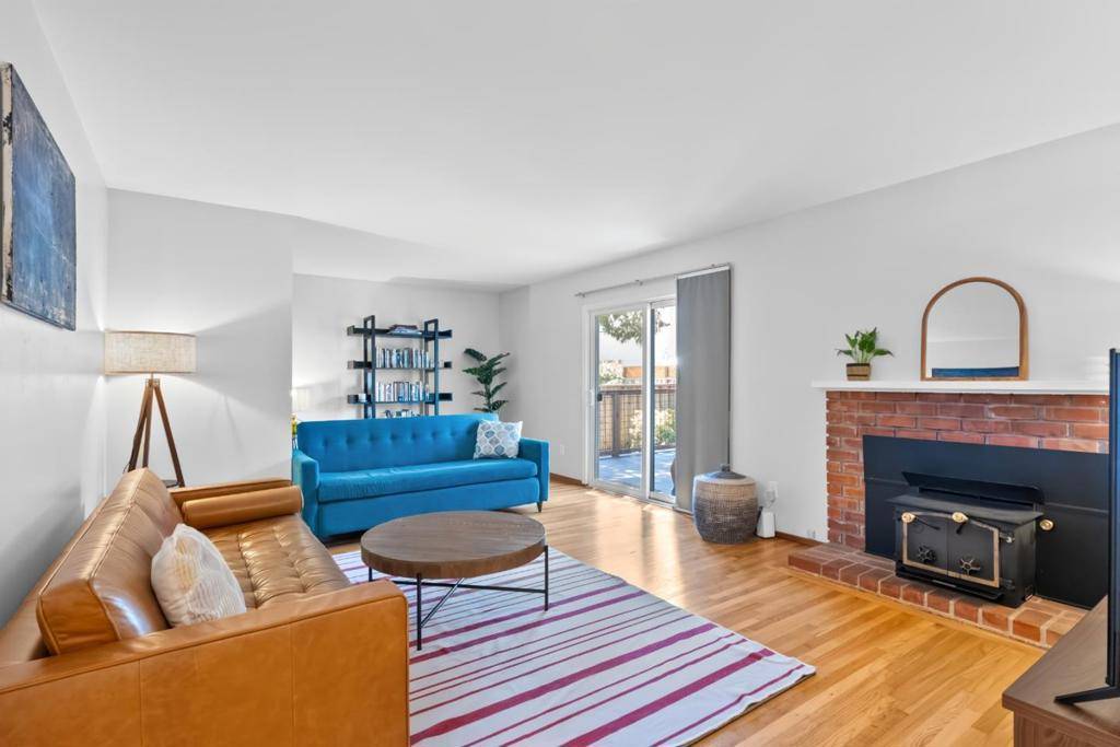 Santa Cruz, CA 95065,2010 Sequoia DR