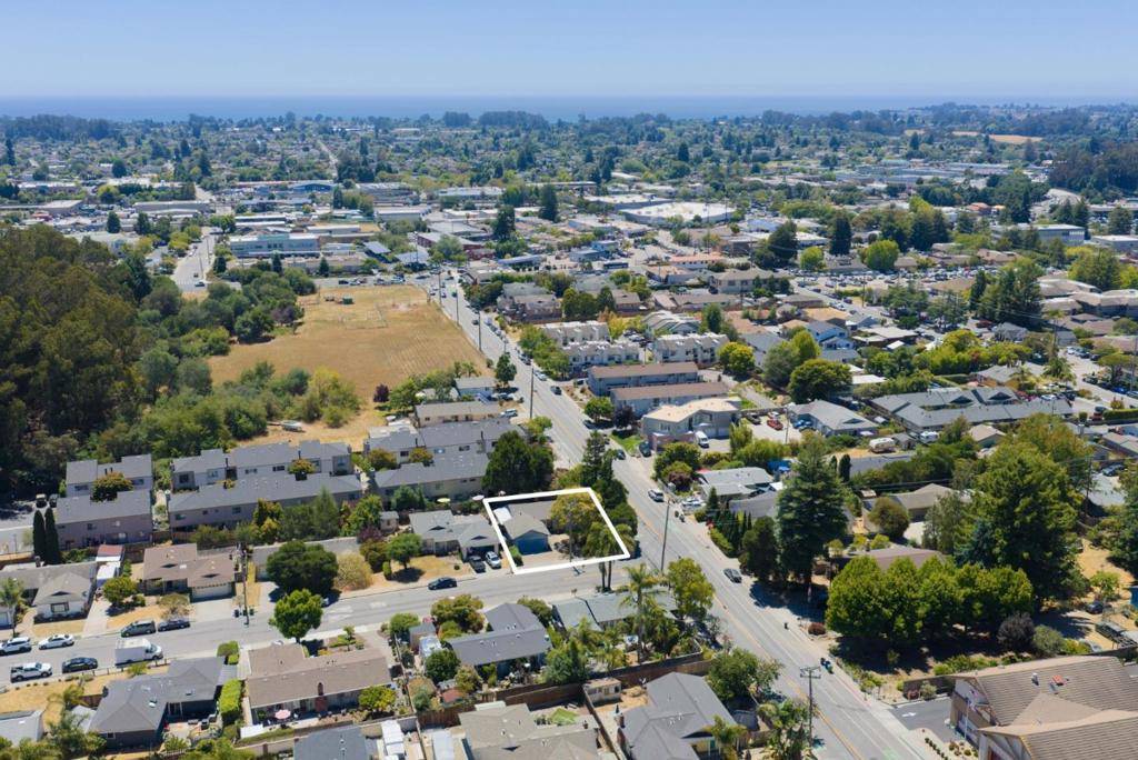 Santa Cruz, CA 95065,2010 Sequoia DR