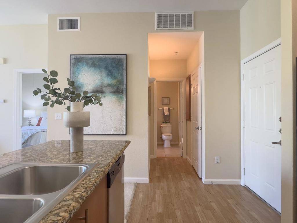 San Jose, CA 95112,1060 S 3rd ST #344
