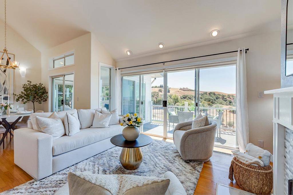 Milpitas, CA 95035,3415 Spring Creek LN